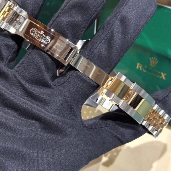 2025 GMT-Master II Two Tone Rolex Zombie 🧟 Ref: 126713GRNR