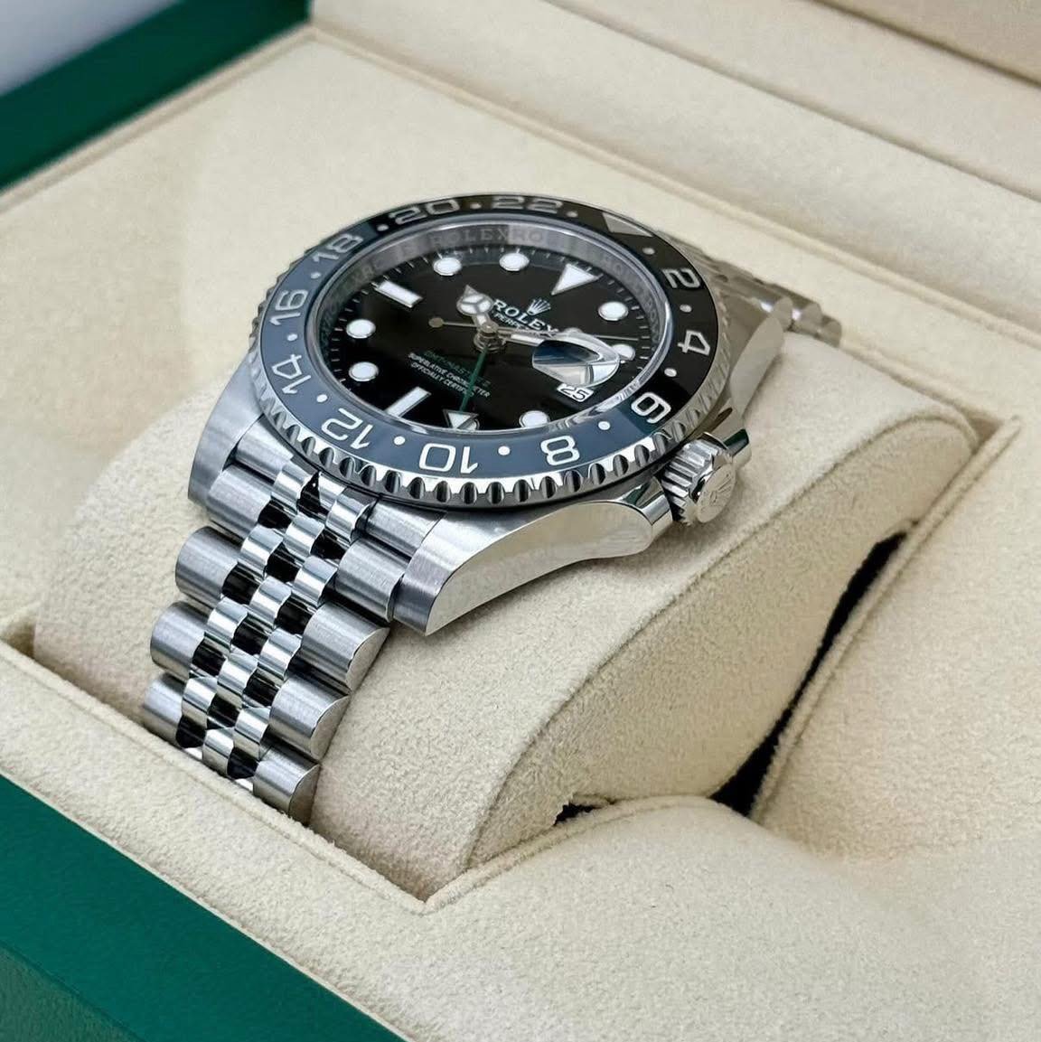 Fresh 2025 Rolex GMT-Master II Bruce Wayne Ref. 126710GRNR 40mm - Image 3
