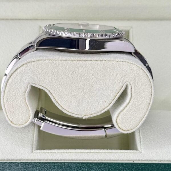 2018 Rolex Submariner “Hulk” – 40mm – Ref. 116610LV